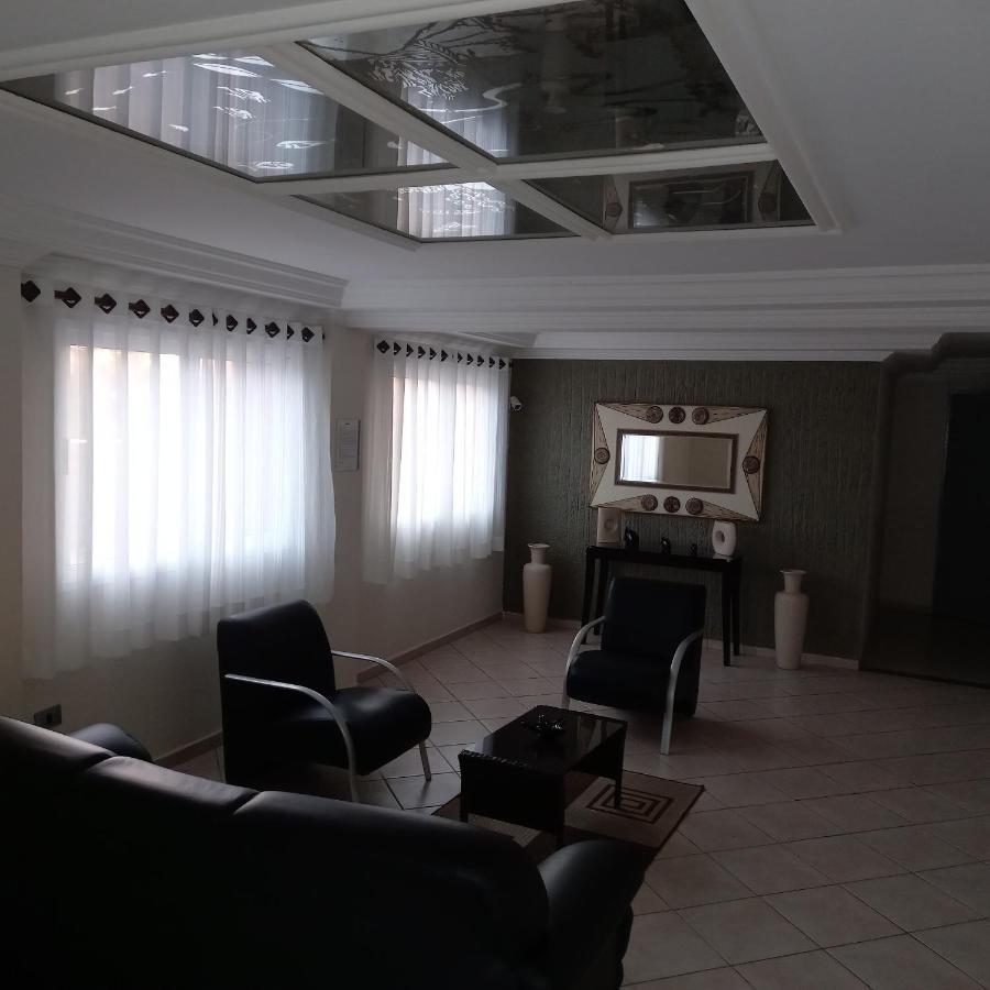 Otimo Apartamento Condominio Frente A Praia Mongaguá Exteriör bild